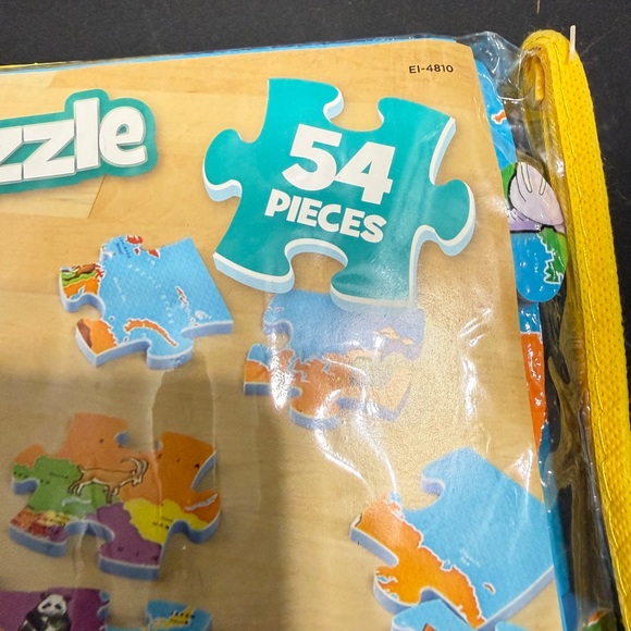 World Foam Puzzle - 54 Pieces - Multicolor - Picture 3 of 4